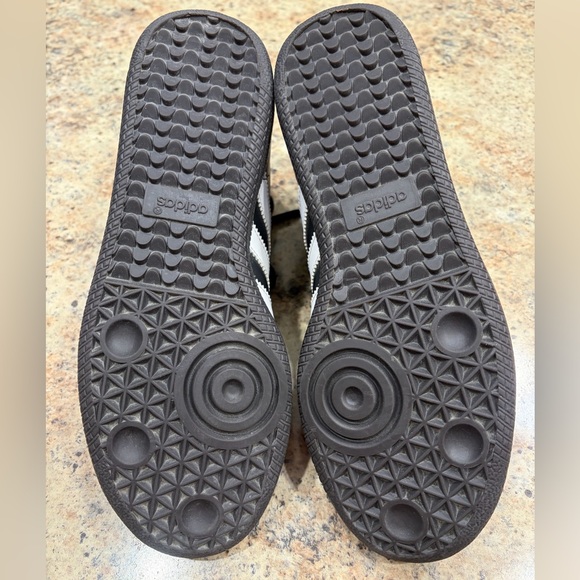 Adidas Samba Black White Sneakers Long Tongue With Red Writing Mens 6.5 - Picture 14 of 16